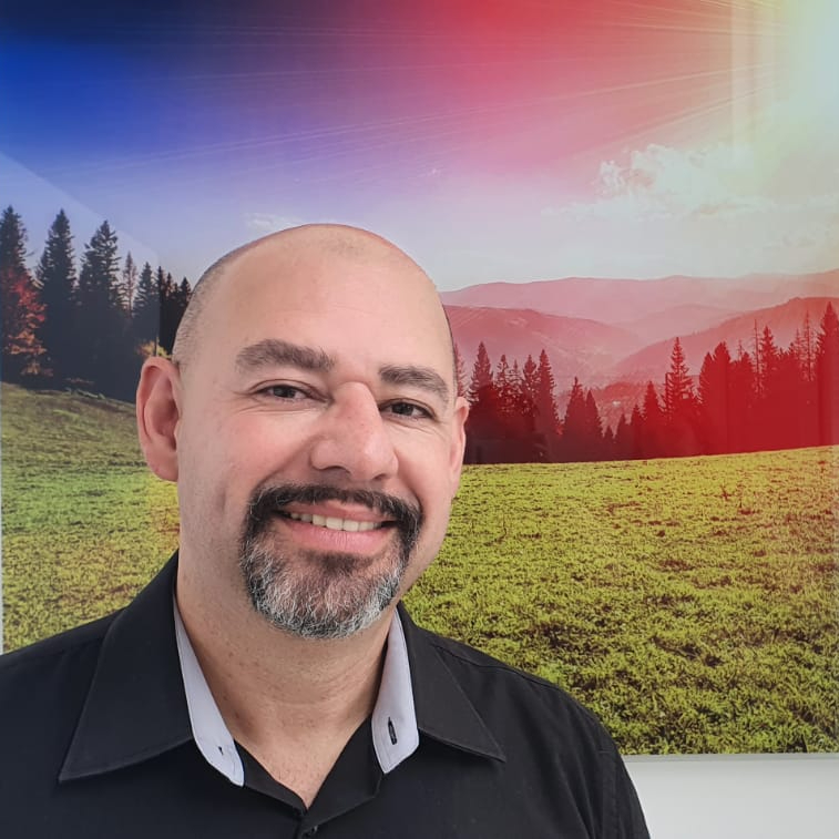 Corretor CESAR SOARES