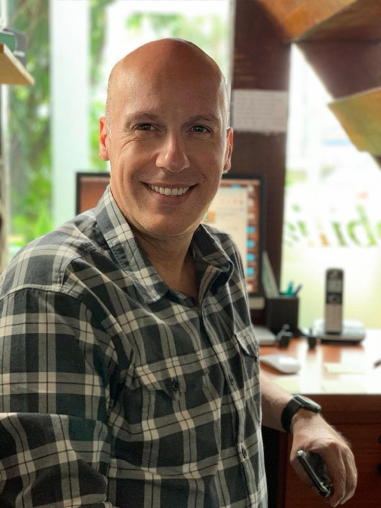 Corretor Eduardo Rodrigues