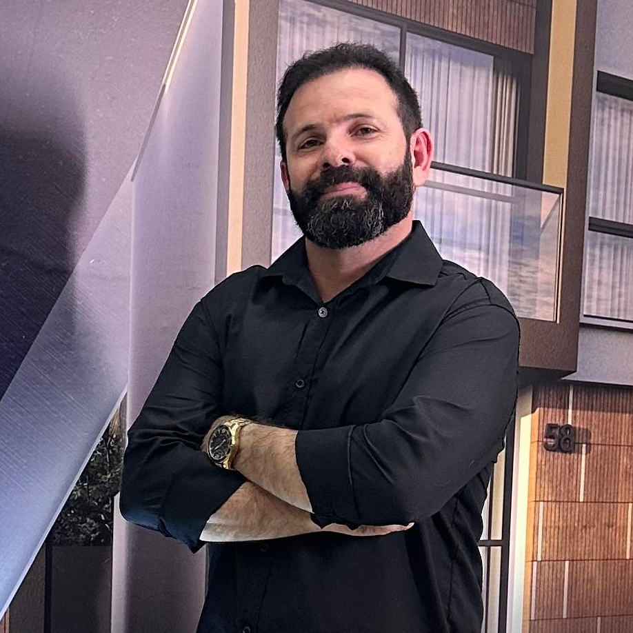 Corretor Francodani Dantas