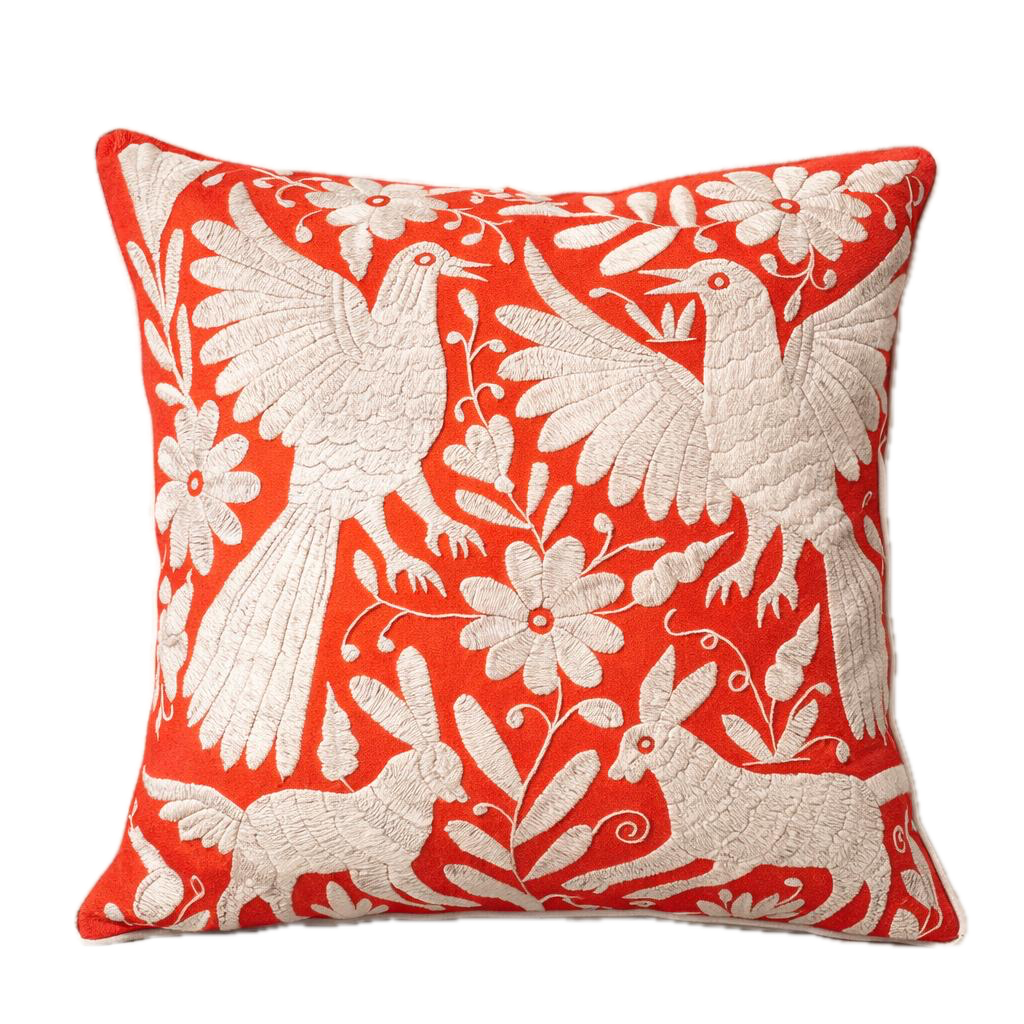 Cojín bordado a mano – 45 x 45 cm, de Amalia Bautista