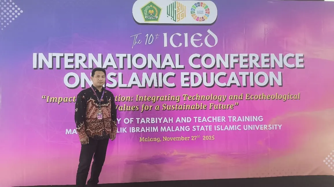 Dosen Tadris Matematika INAMIS Tampil Di Forum Konferensi Internasional