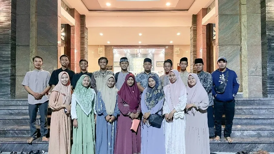 Kebersamaan dalam Keberkahan: Buka Bersama Keluarga Besar Program Studi Ekonomi Syariah