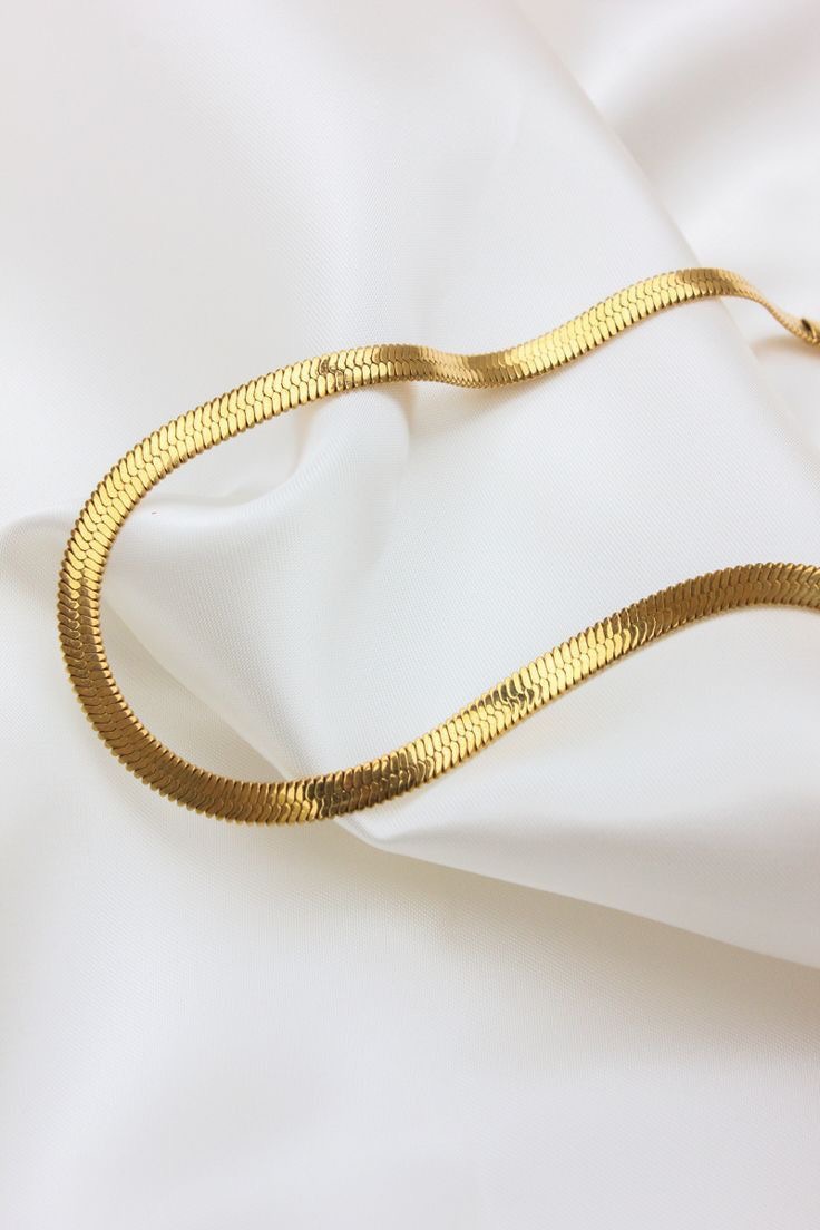 Herringbone chain