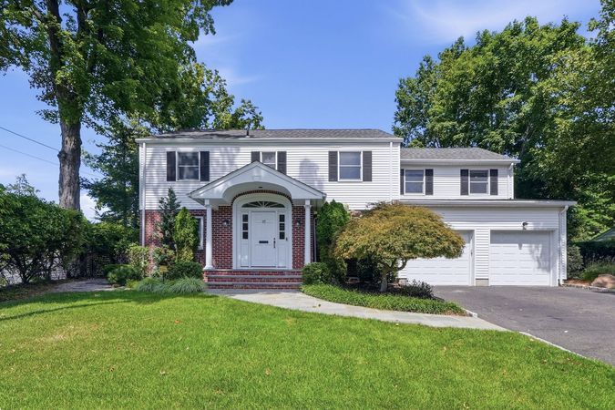 1-Tenafly Colonial