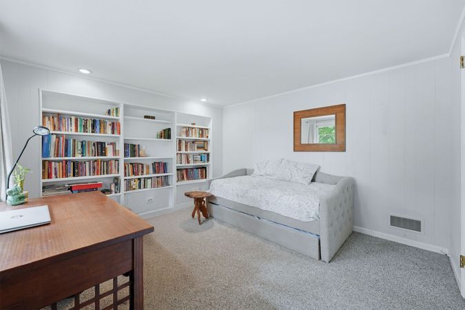 2A-1st Floor Bdrm w Built-In-Bookcase