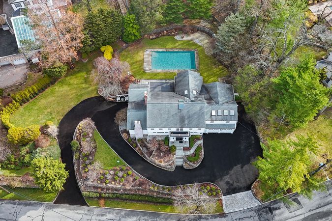 Private Grounds With Pool