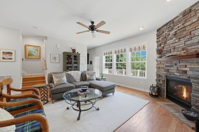 4B-Family Room w Door to Back Deck