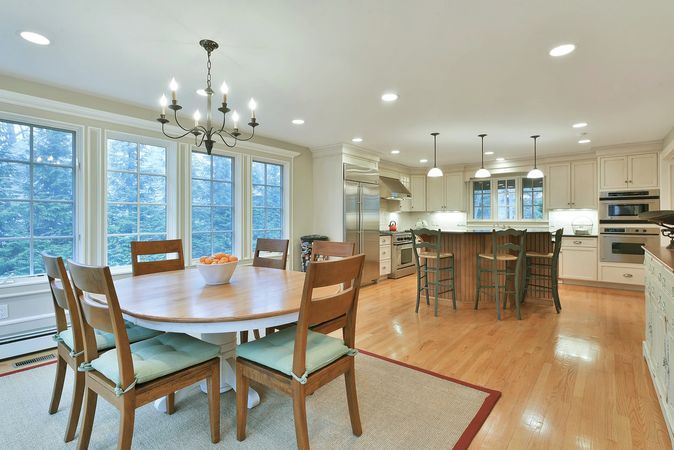 kitchen fr dining area view