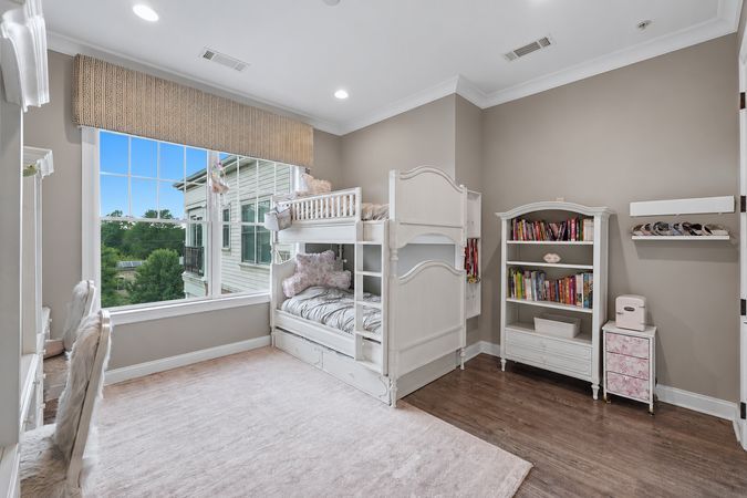 3-Airy & Bright Bedroom