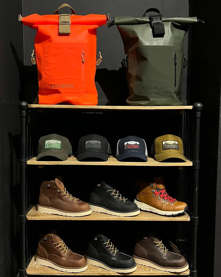 Arena Menswear gallery 4