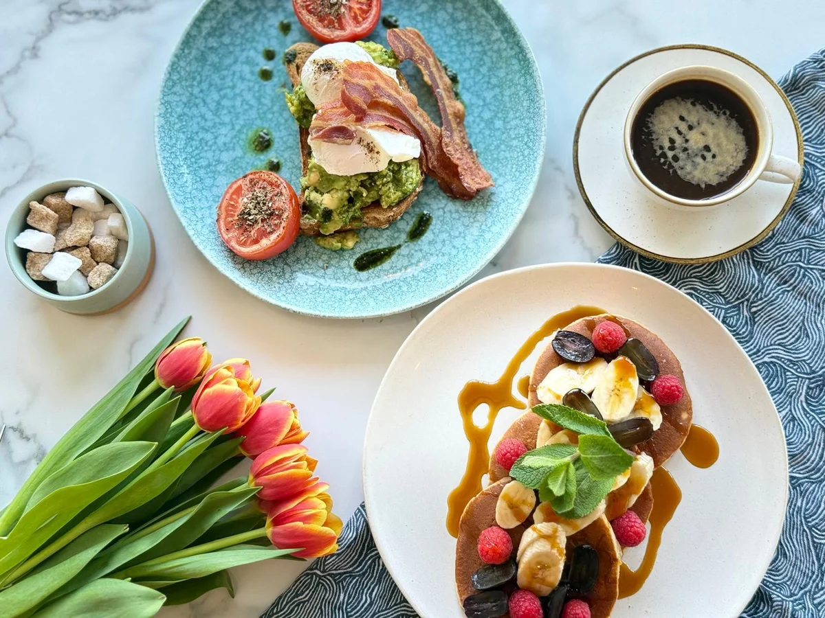 RISE Cafe gallery 4