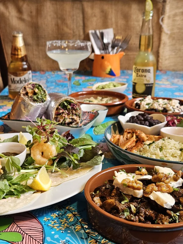 Salsa Viva Cantina