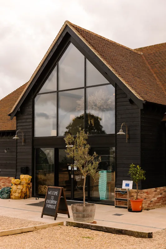 Kinsbrook Vineyard, Restaurant, Deli & Shop