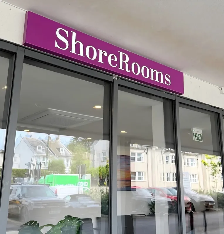 ShoreRooms logo