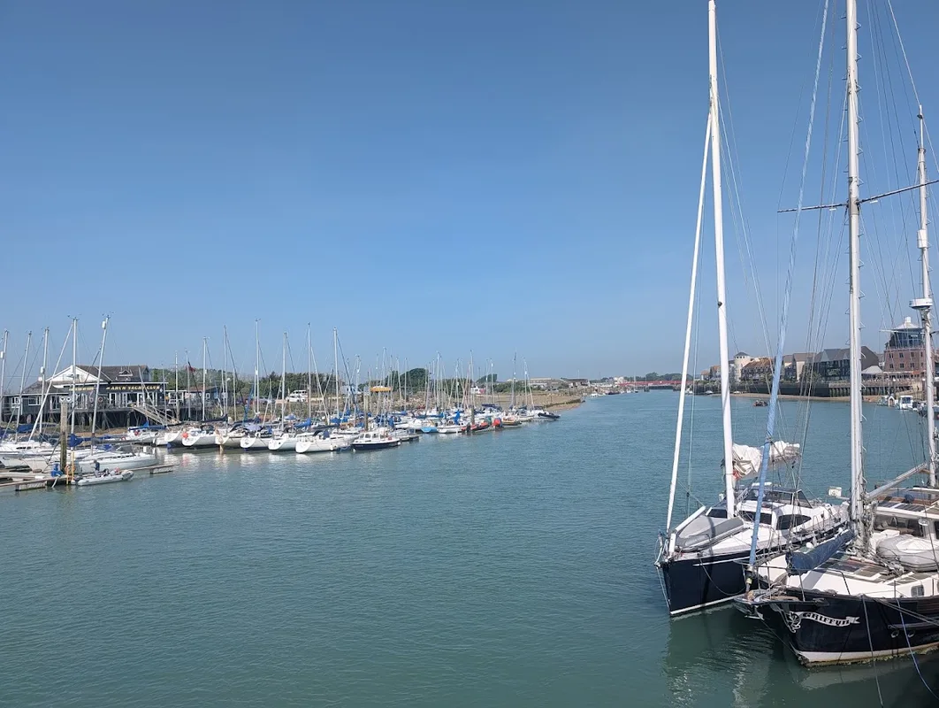 Various locations in Littlehampton Town