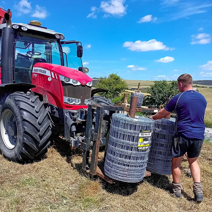 Mill Hill, Shoreham - installing the new fencing for the Exmoor ponies