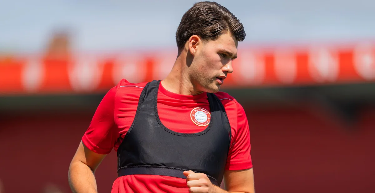 Spicer Signs Contract with the Reds