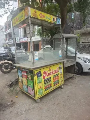 3.burner Chulah 3. Chopping tabel 1.sink 1.food cart 1.chaap counter
