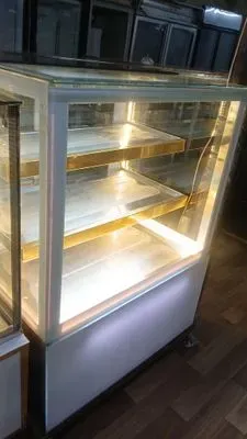 USED RESTAURANT EQUIPMENT IN SHOWROOM CONDITION LIKE DISPLAY FRIDGE,BHATTI, ETC.