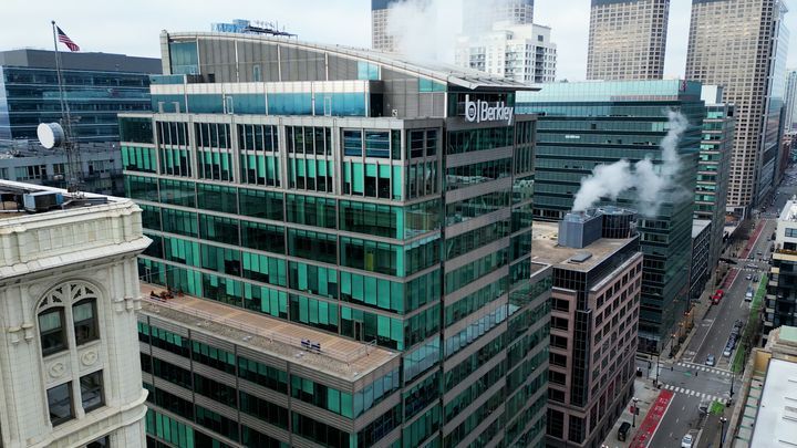 550 W. Jackson Landing Page Pic #2