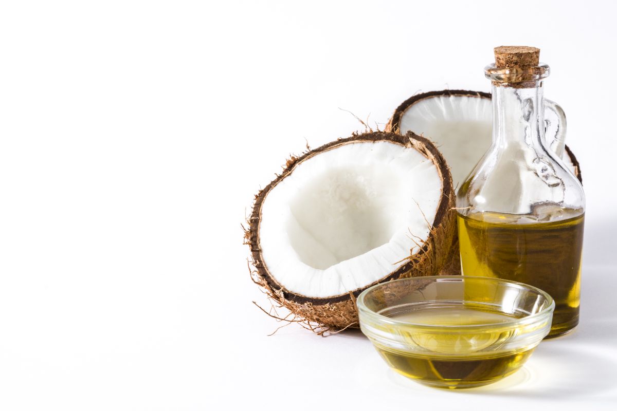coconut-oil-isolated-white-copy-space
