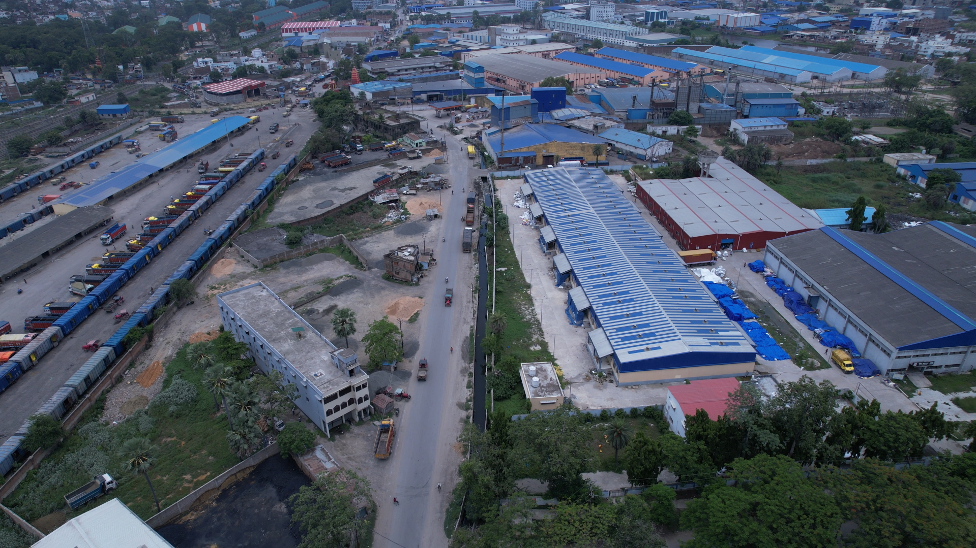 Industrial Estate, Bela 3