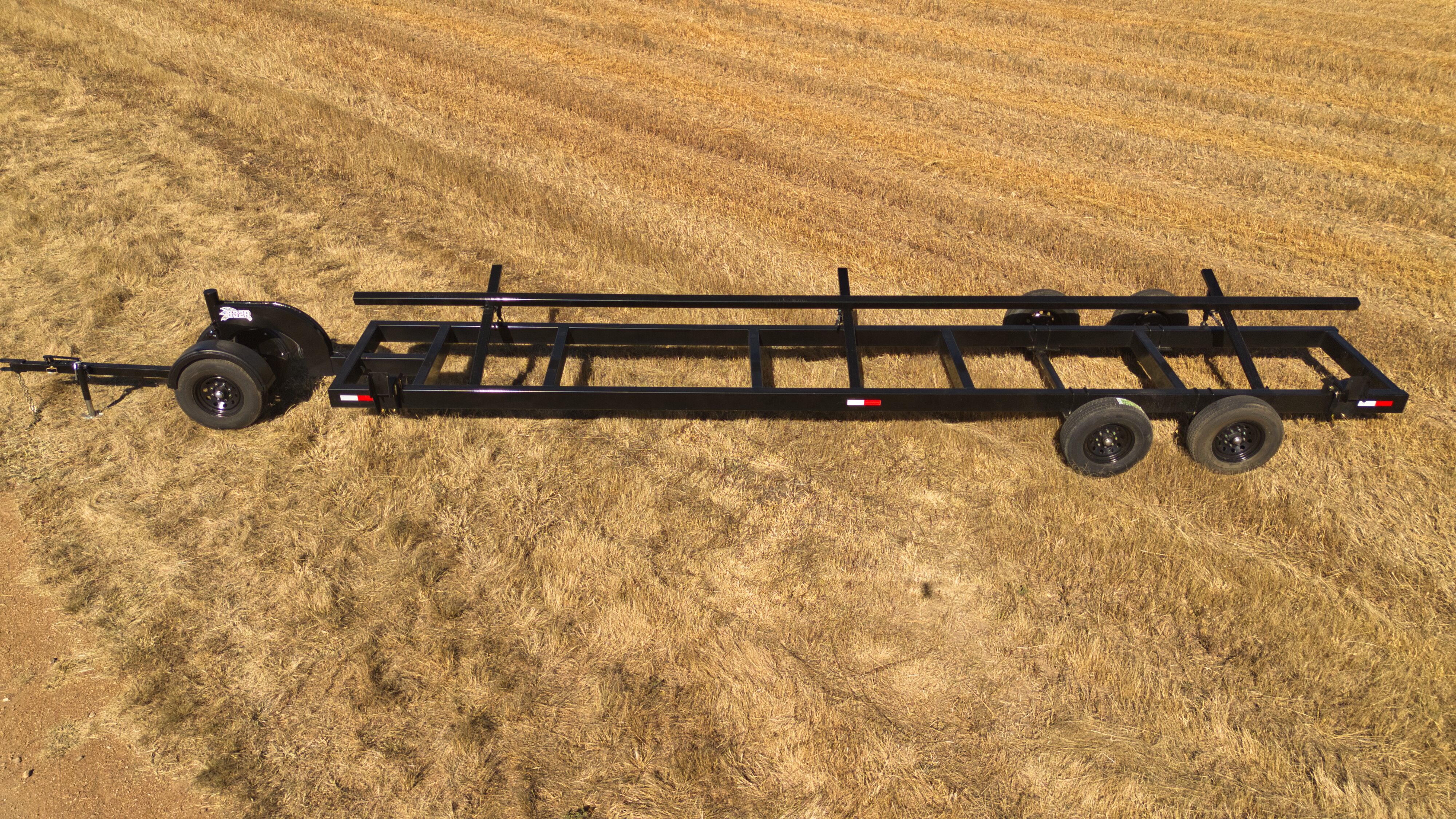 832R