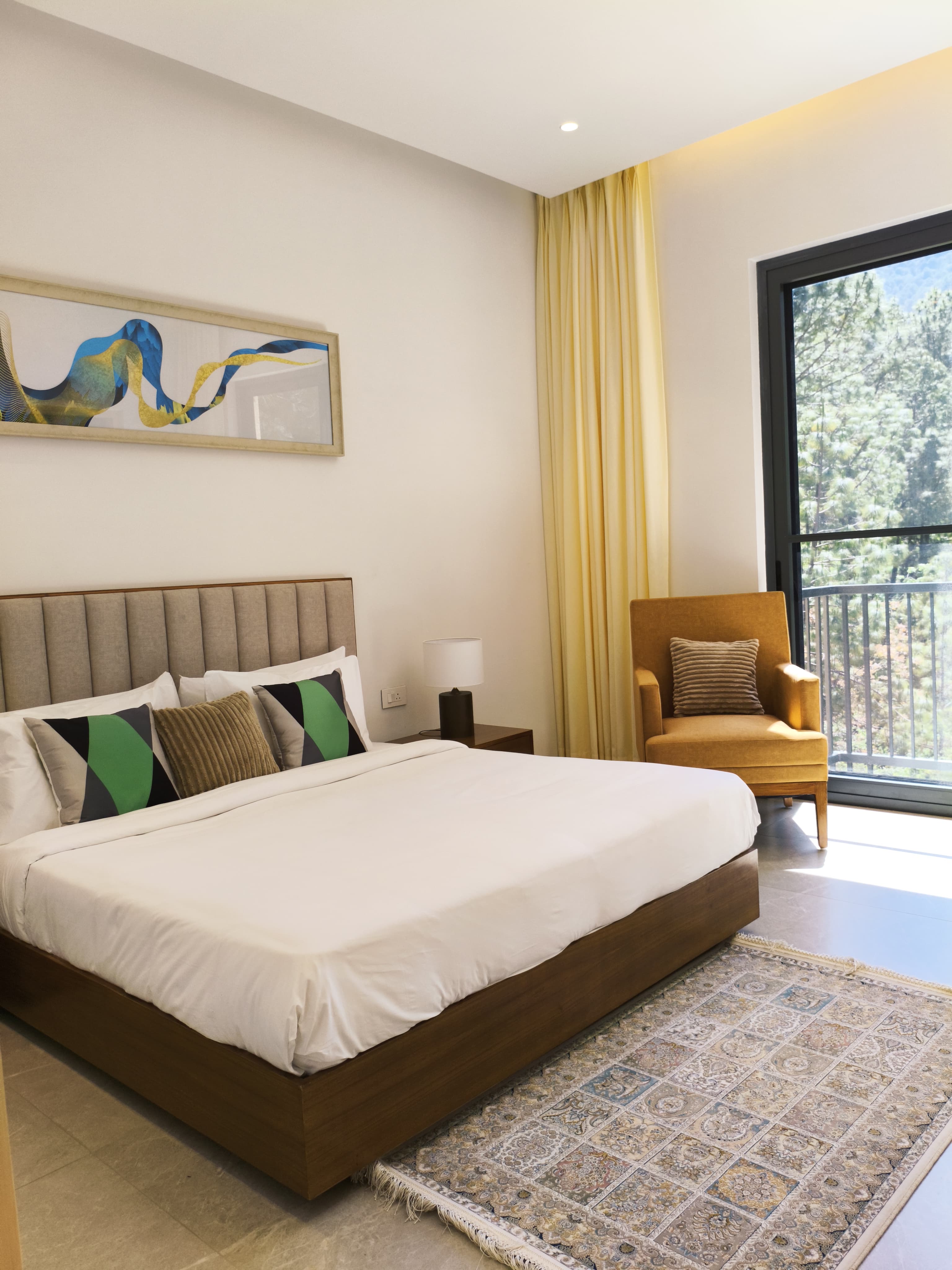 Luxury villa at Kasauli - Image 6