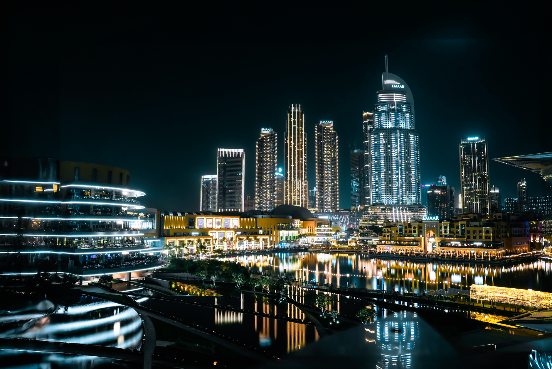 Buying Property in Downtown Dubai: 2026 Investment Guide