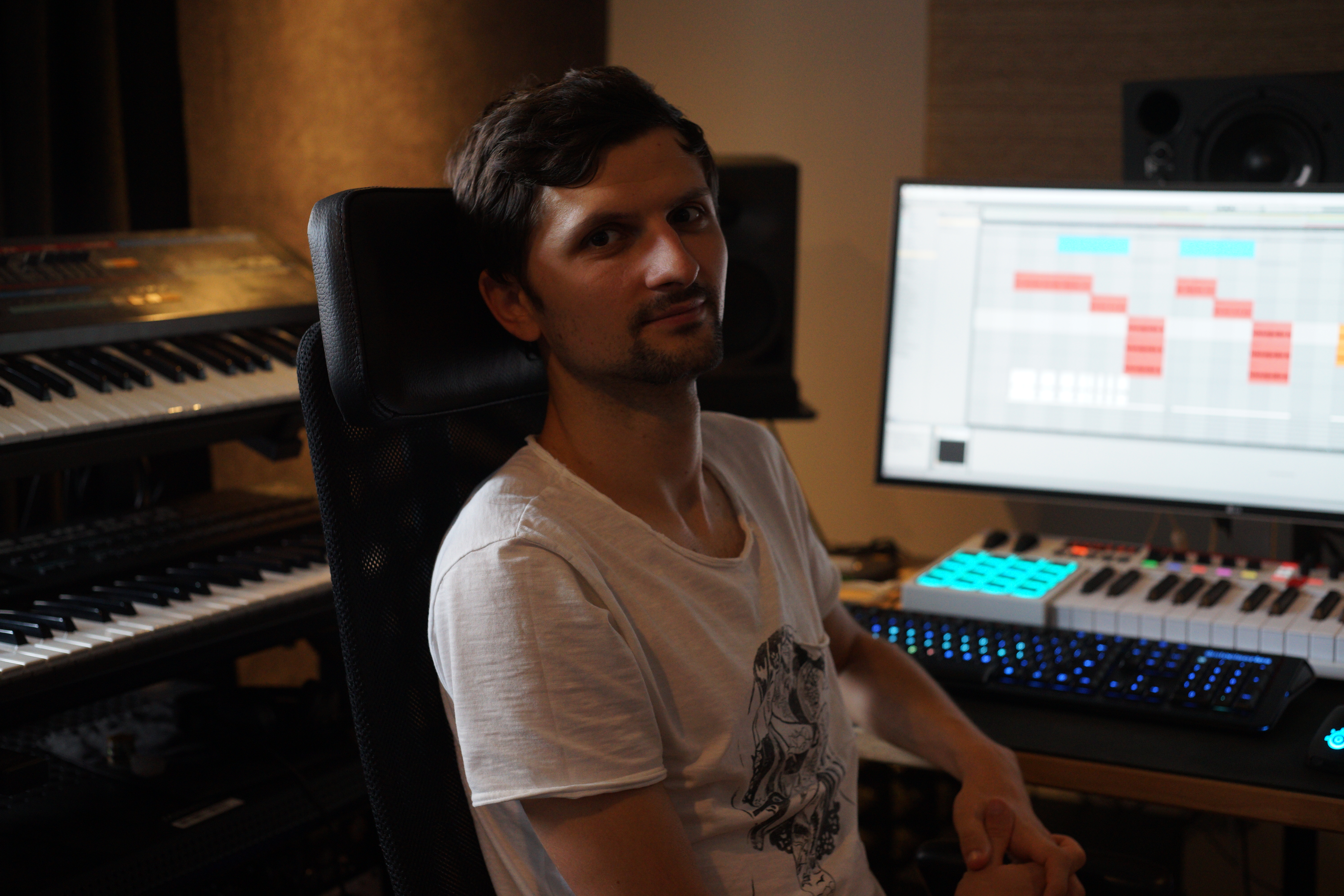 A portrait of Victor Mihailescu in his studio.