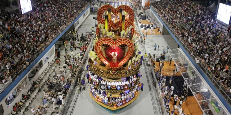 Imagen de la nota 'Brasil posterga los tradicionales festejos del carnaval'