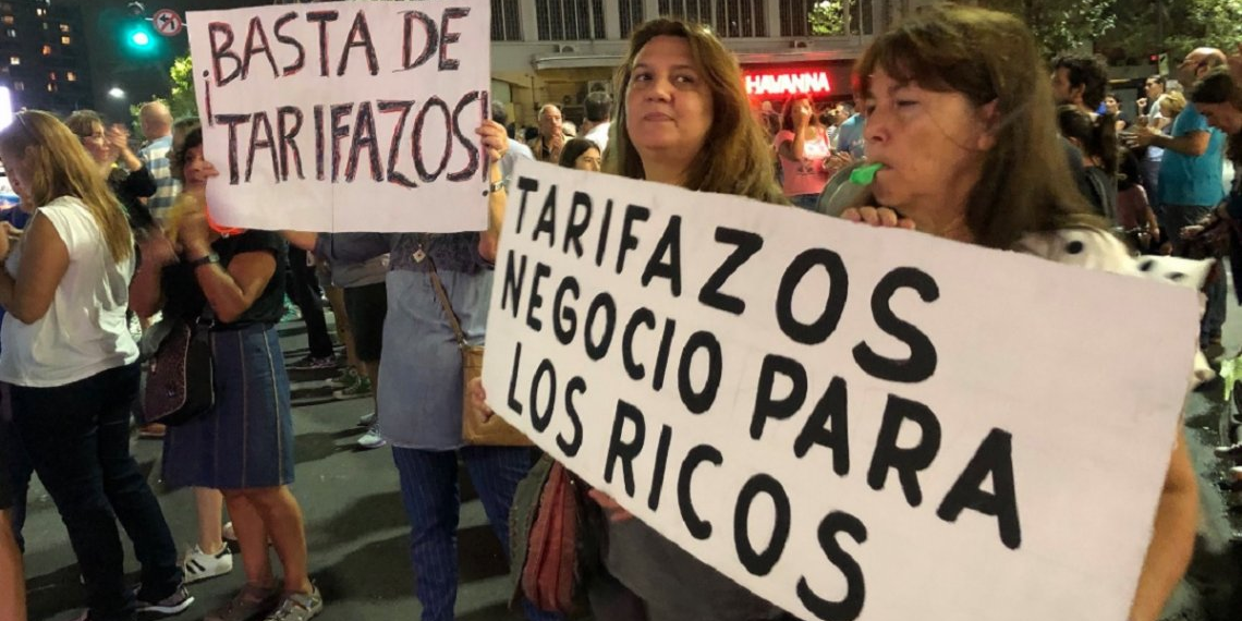 Imagen de la nota 'Claves para entender la necesidad de revisar la privatización de los servicios públicos'