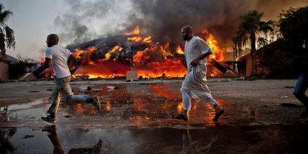 Imagen de la nota 'Libia o la serpiente que se muerde la cola'