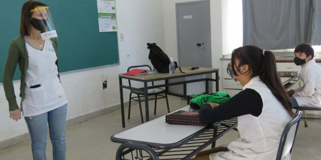 Imagen de la nota 'Vuelta a clases: "La vacuna no es condición indispensable para la presencialidad"'