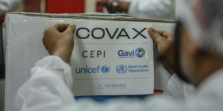 Imagen de la nota 'Vacunas, negocios y la trampa de COVAX'