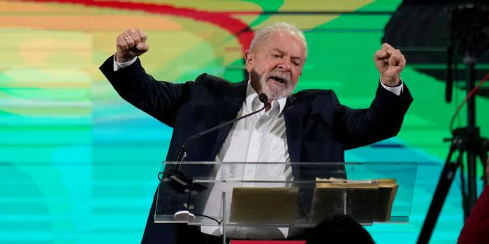 Imagen de la nota 'Un Lula conciliador lanza su candidatura para reconstruir Brasil'