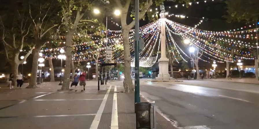 Imagen de la nota 'Uruguay sin carnaval: La noche que el amor fue clausurado'