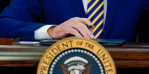Imagen de la nota 'Biden firma un presupuesto militar récord ¿para amedrentar a China y al mundo?'