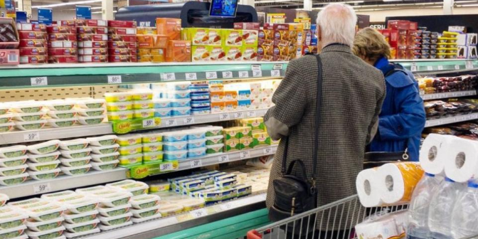 Imagen de la nota 'Adultos Mayores: Caminamos, buscamos y ¿quién controla lo que nos cobran?'