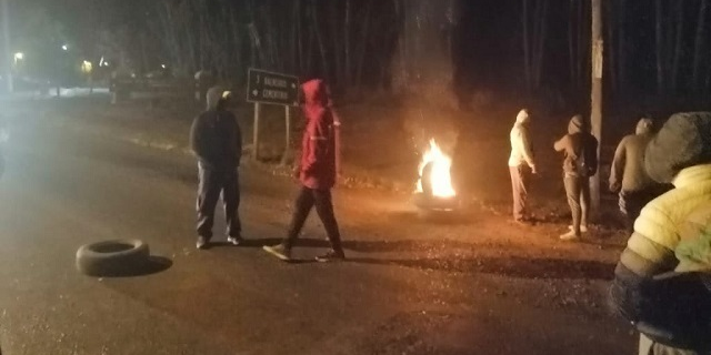 Imagen de la nota 'Neuquén: cortes y movilizaciones en toda la provincia'
