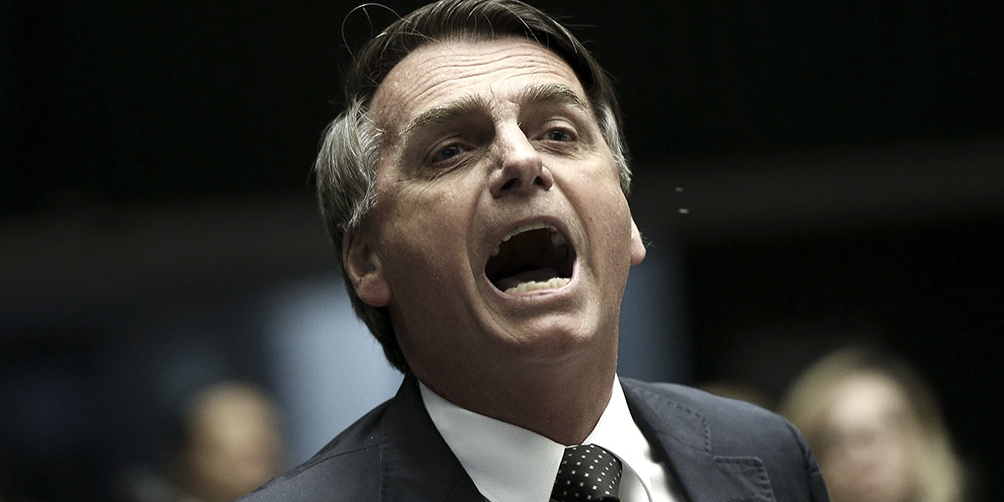 Imagen de la nota 'No podía ser menos: Bolsonaro amenaza con abandonar la OMS'