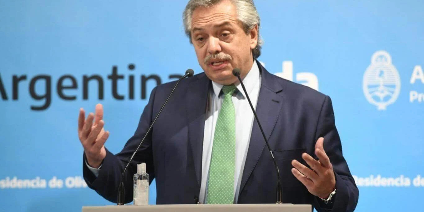 Imagen de la nota 'Alberto Fernández: "salir ya de la cuarentena es llevar a la muerte a miles de personas" '