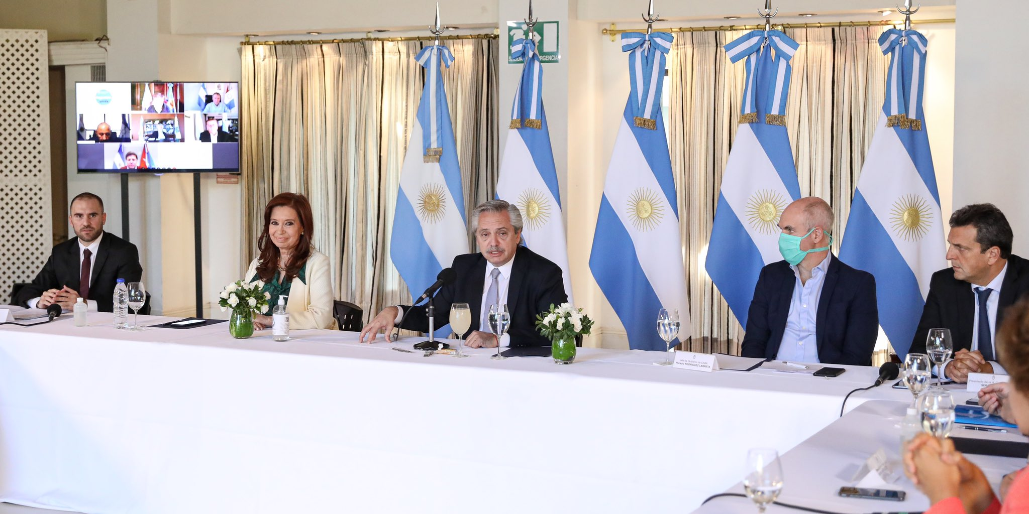 Imagen de la nota 'La oferta que presentó el gobierno para los acreedores privados de deuda'