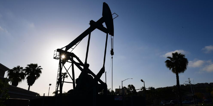 Imagen de la nota 'Duro golpe al precio del petróleo, tras el rechazo de Moscú al recorte en la producción'