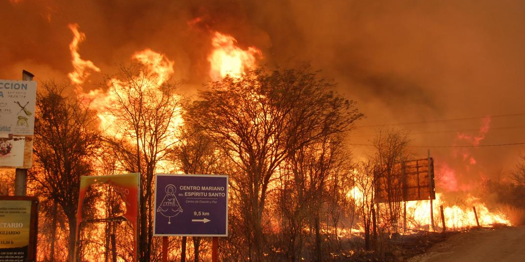 Imagen de la nota 'Alerta extrema en Córdoba: 40.000 hectáreas afectadas por incendios'