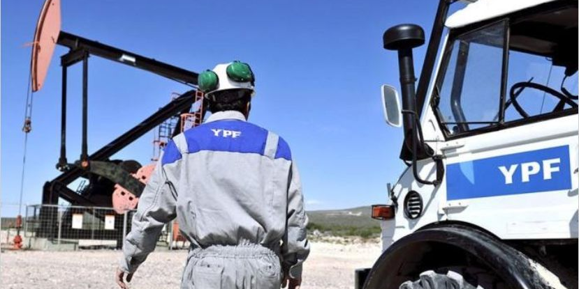 Imagen de la nota 'El peligroso preacuerdo petrolero que anticipa los convenios de “productividad”'