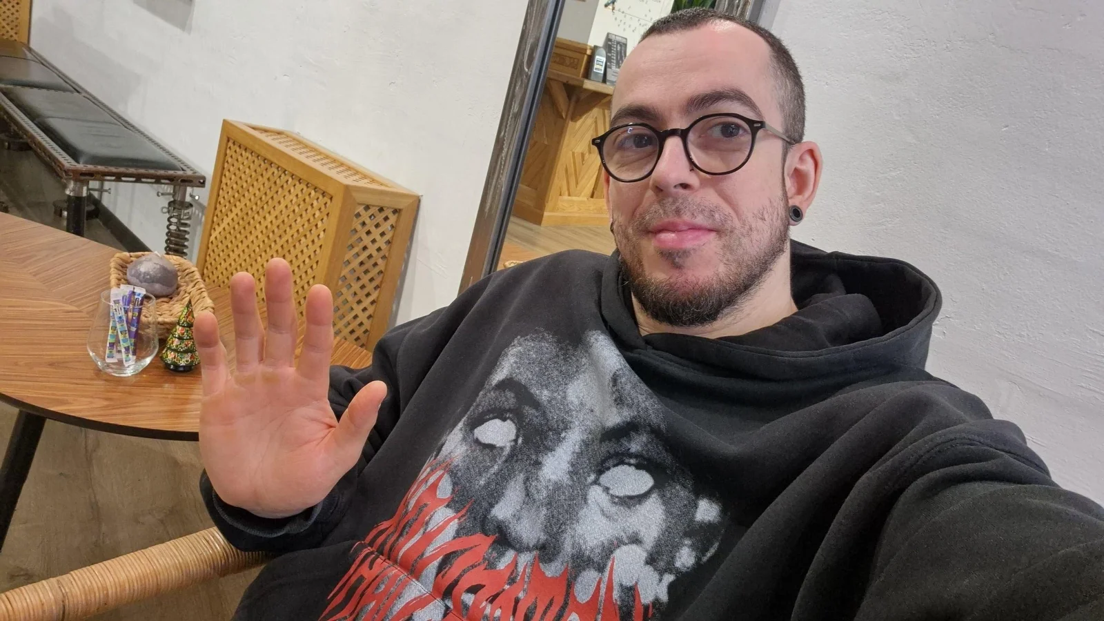 Karl, tattoo artist in Riga