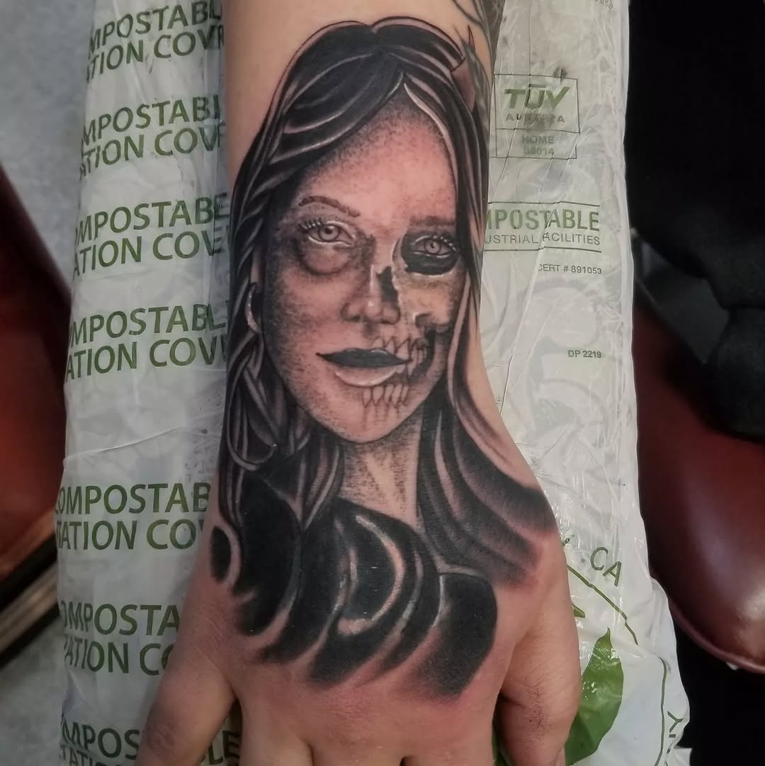 Thank you to everyone who I got to color on. 
  Roll well and smile often 