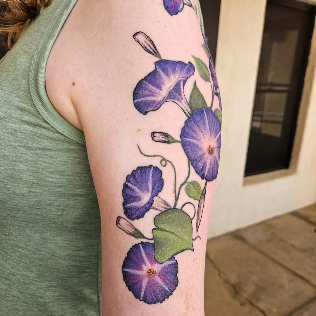 ✨️ Morning Glory ✨️
Thanks for looking and support  
.
.
@artbyalexarvizu
@lvgcvs 
.
.
#ink #inked #inklife #inkedup #tattoo #tattooidea #tattoocommun