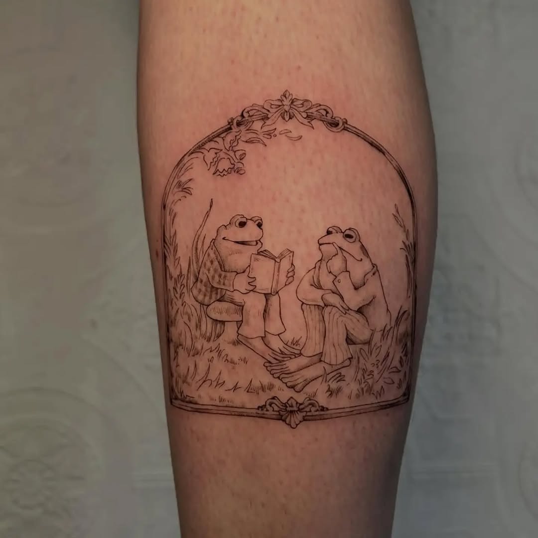 Done by @mae.tattoo ! Visit our website to view more of her work www.athinlinetattoo.com 
#maewu #maetattoo #athinlinetattoo #athinlinetattoobatavia